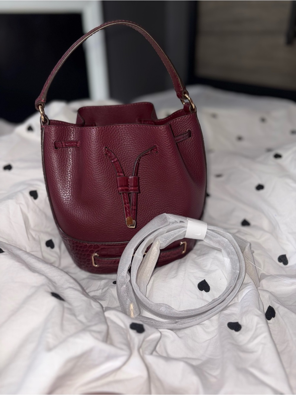 NEW Michael Kors Wine Croc-Accent Pebbled Leather Drawstring Bucket Bag - Picture 6 of 7